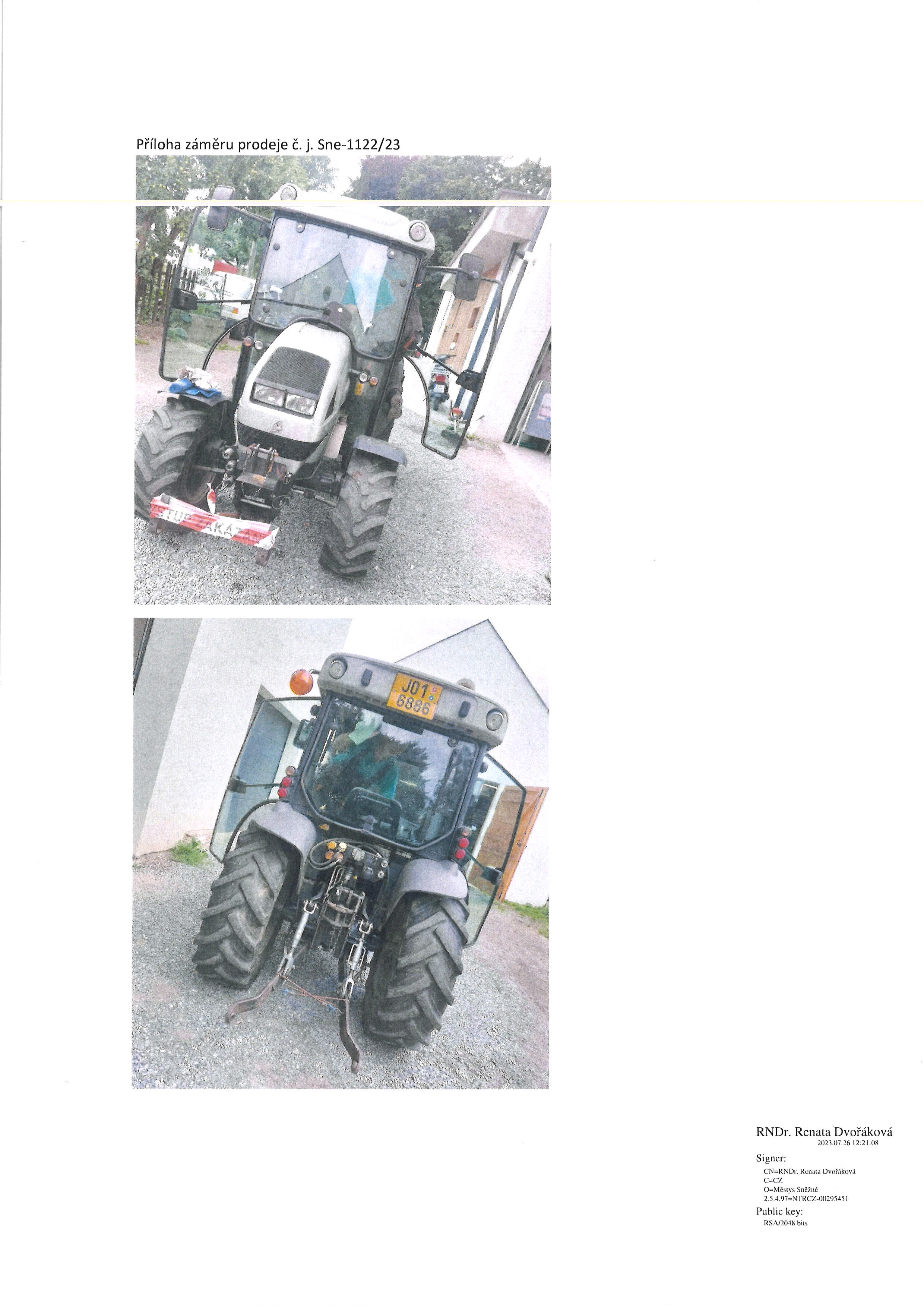 Prodej traktoru Sněžné